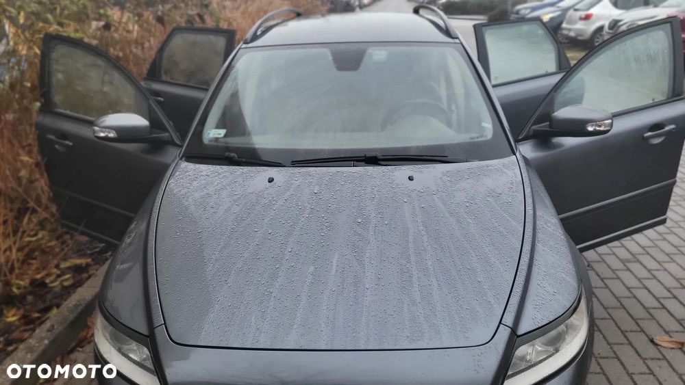Volvo V50 2.0D Momentum - 1