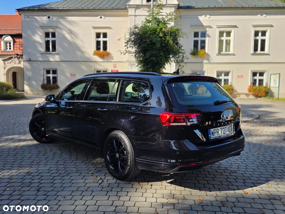 Volkswagen Passat Variant - 8