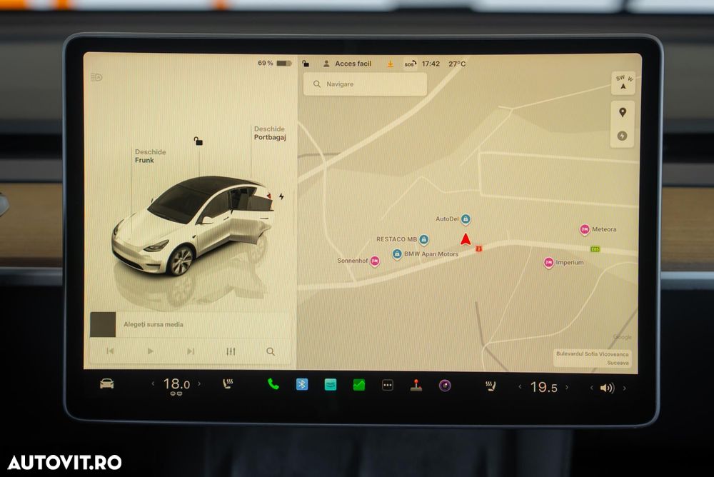 Tesla Model Y Long Range Dual Motor AWD - 25