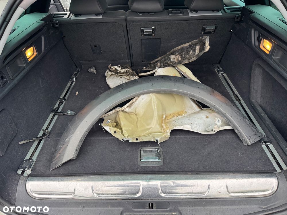 Peugeot 508 RXH Hybrid4 - 17