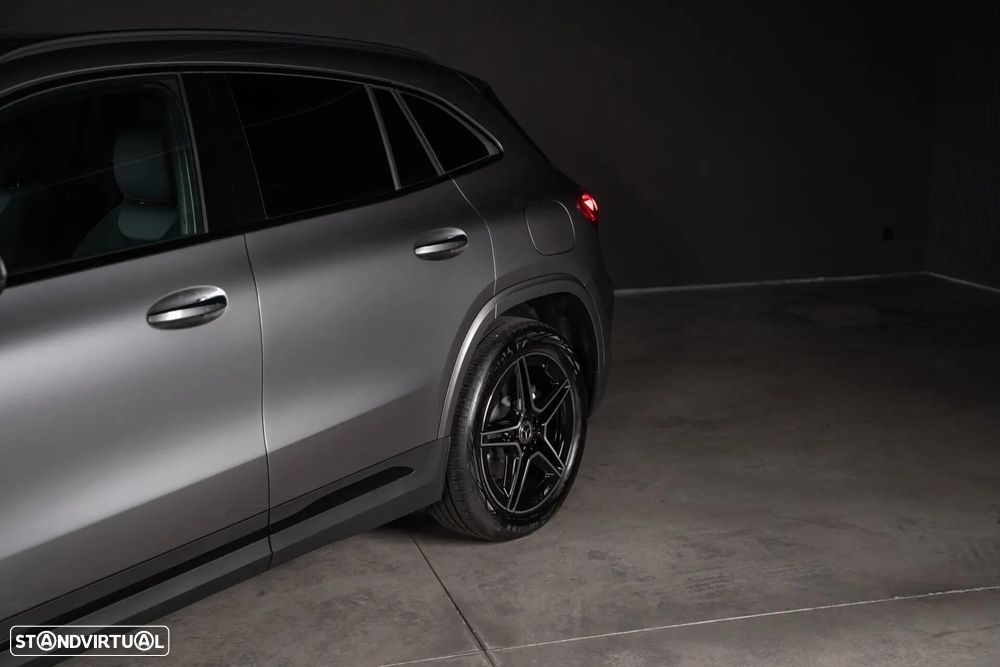Mercedes-Benz GLA 250 e AMG Line - 12