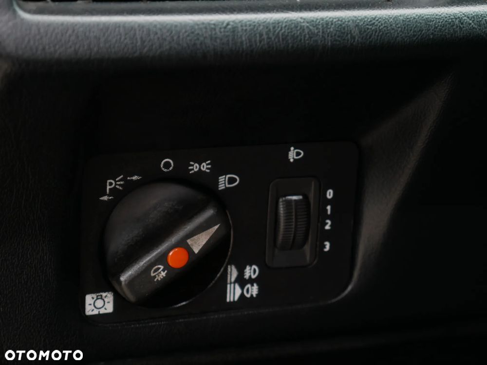 Mercedes-Benz W201 (190) - 38