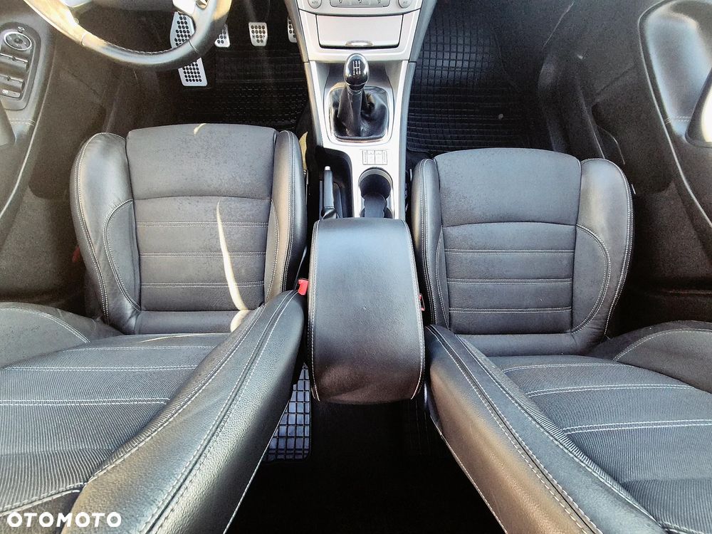Ford Mondeo - 25