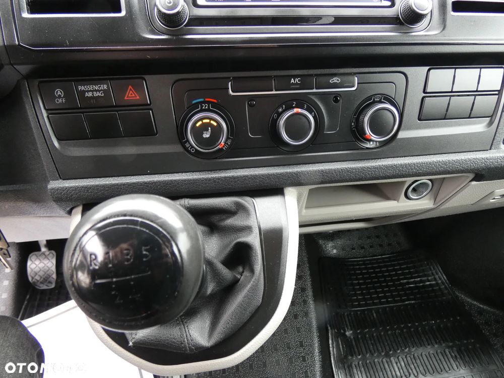 Volkswagen Transporter - 20