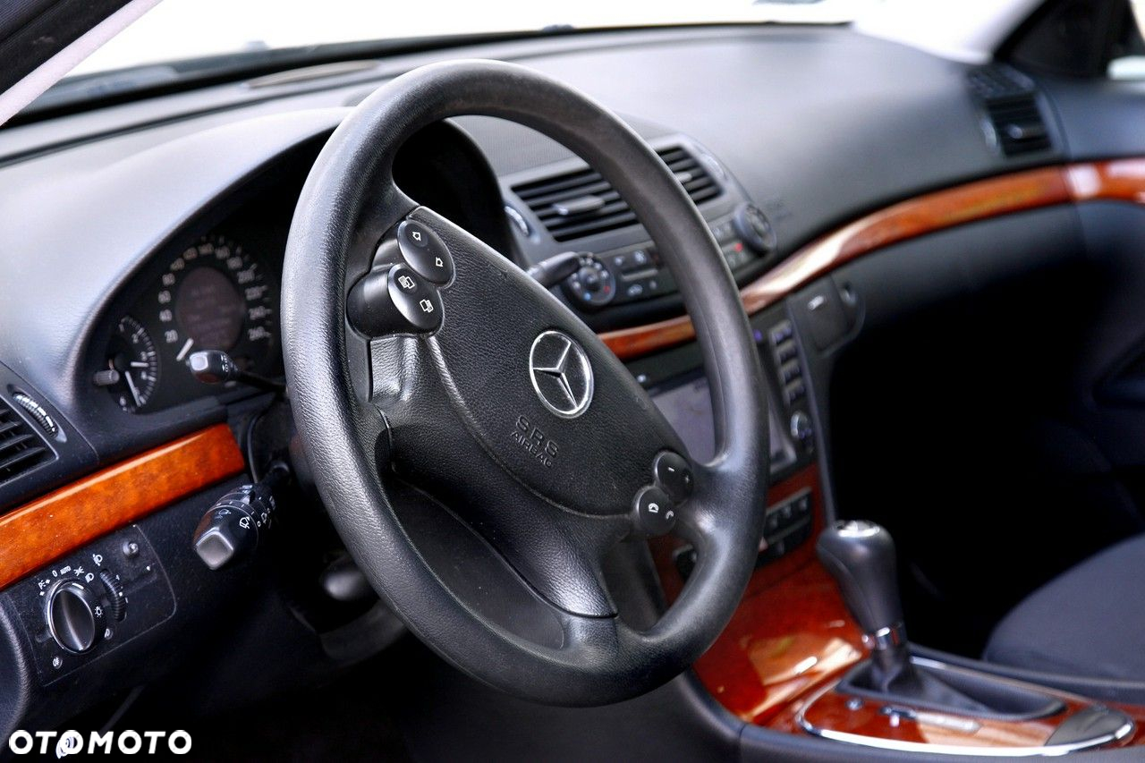 Mercedes-Benz Klasa E - 15