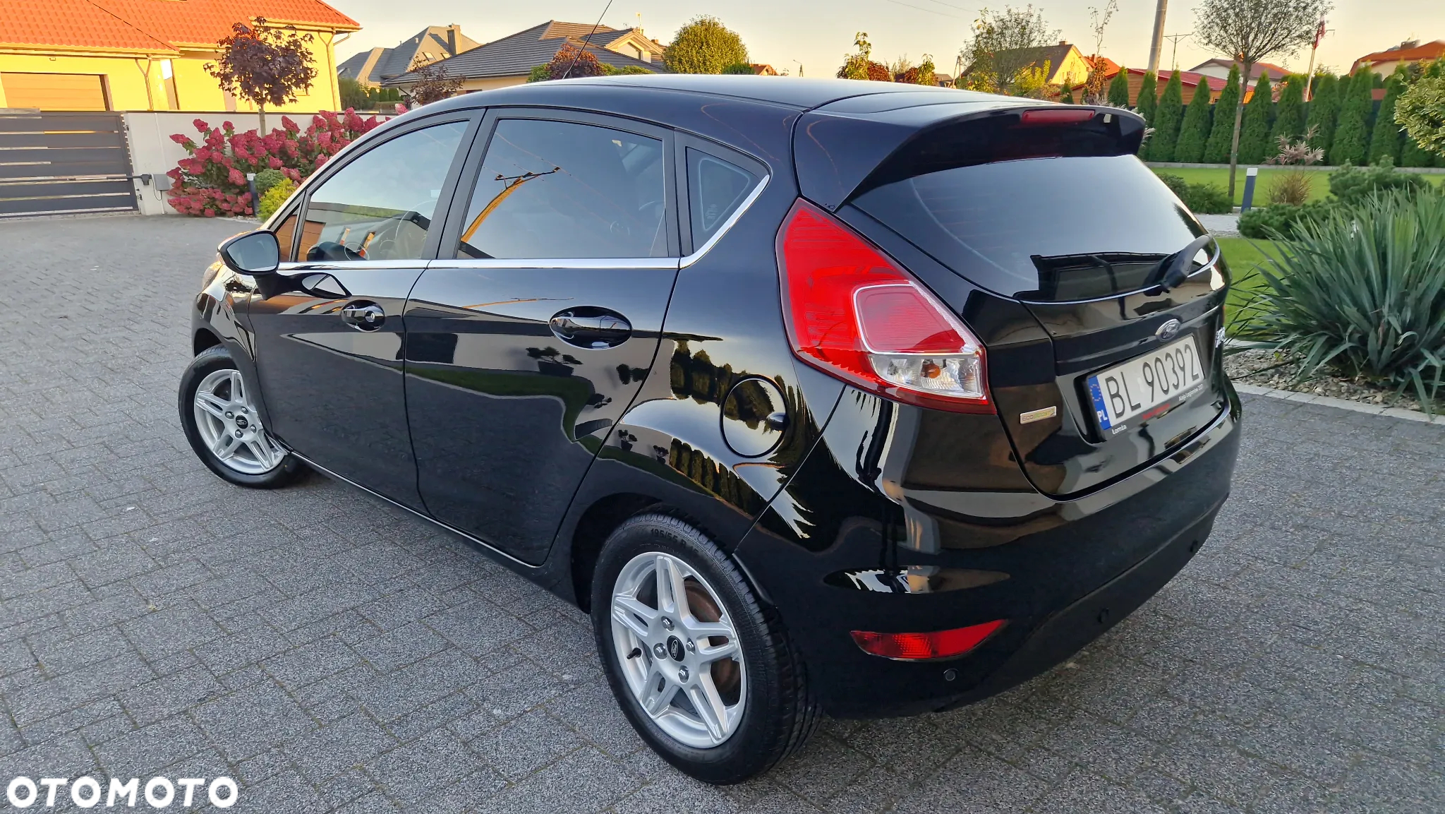 Ford Fiesta 1.0 EcoBoost Titanium - 4
