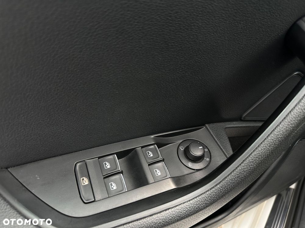 Skoda Superb 1.8 TSI L&K DSG - 23