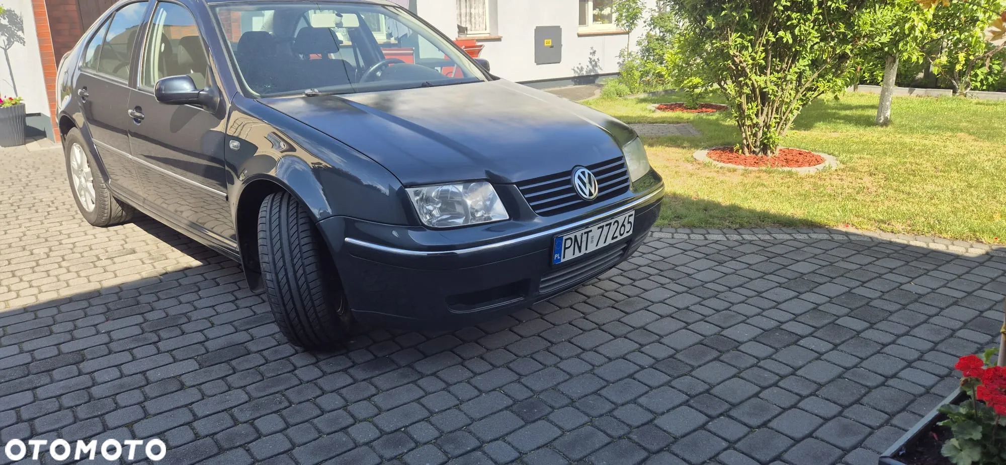 Volkswagen Bora 1.6 Trendline - 1