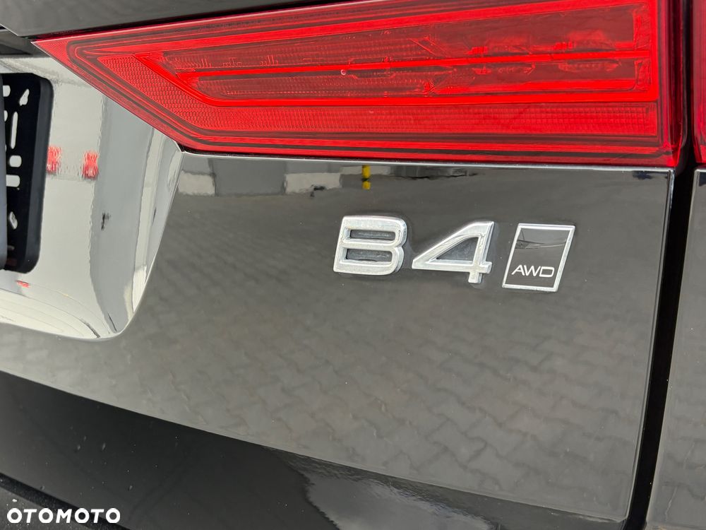 Volvo XC 60 B4 D AWD Geartronic Momentum Pro - 38