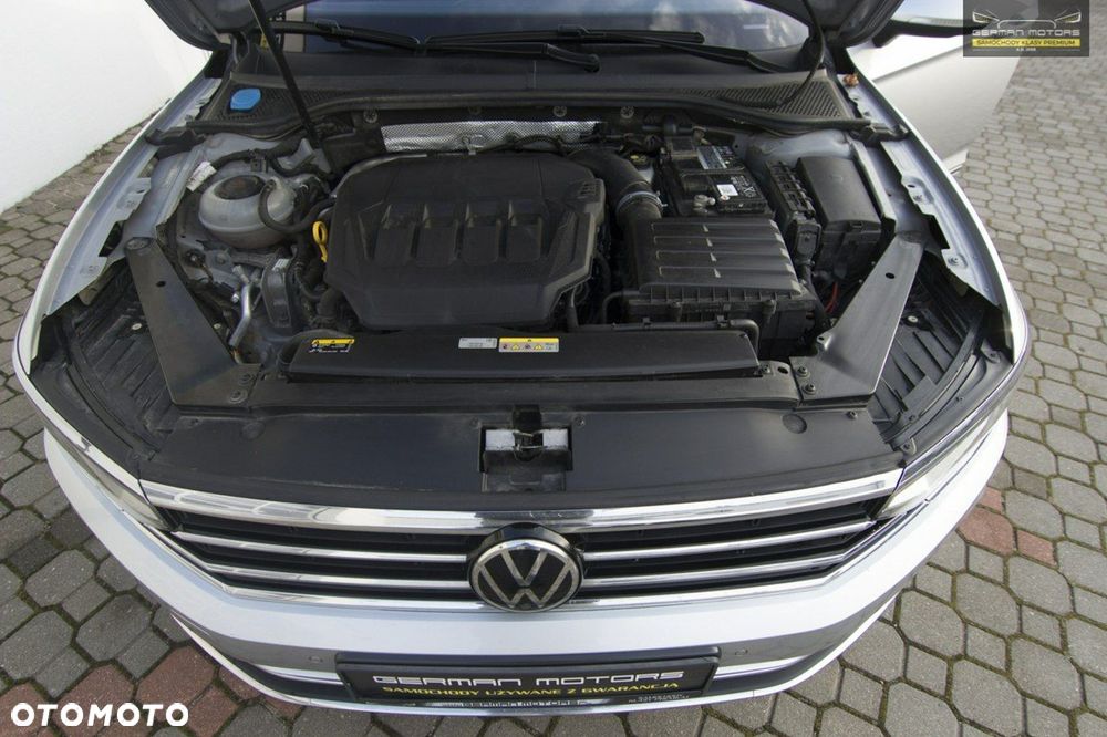 Volkswagen Passat - 33
