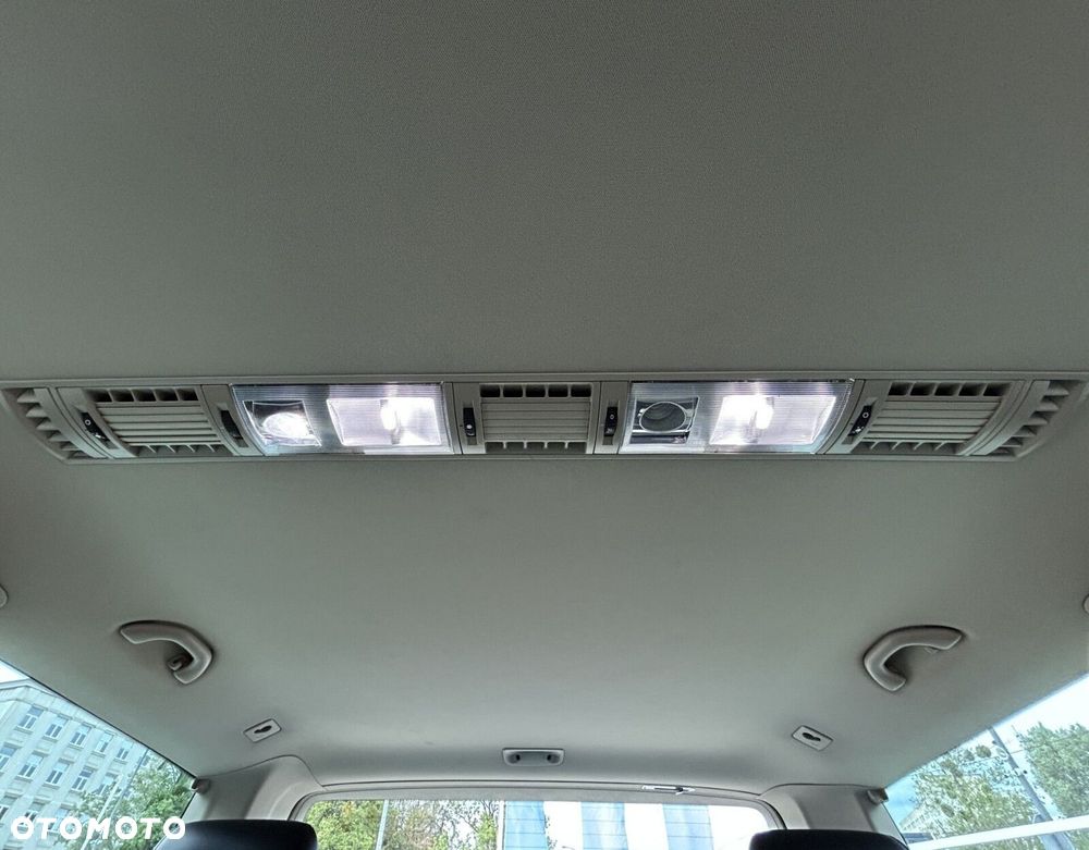 Volkswagen Multivan 2.0 BiTDI L1 Edition DSG - 22