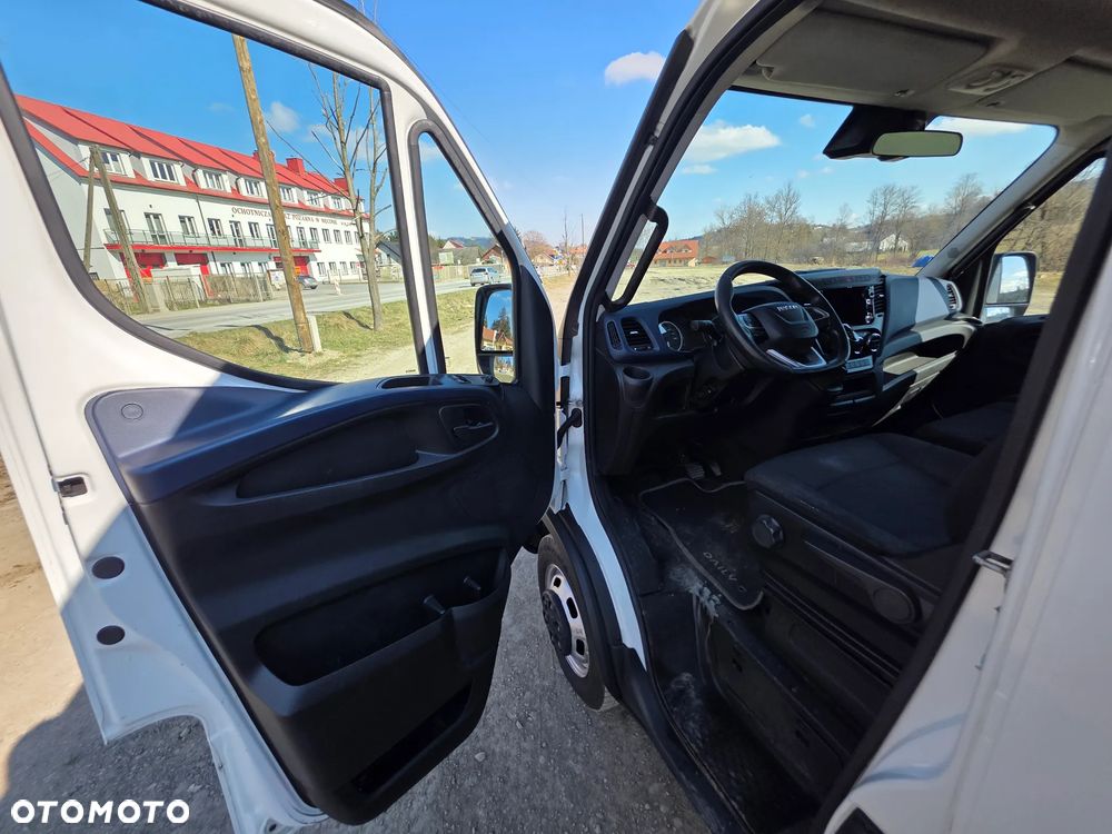 Iveco Daily 35c-18 Hi-Matic Skrzynia Plandeka 3.90 M ! Idealny Stan ! Klima ! Z Włoch  ! Bez Korozji  ! - 14