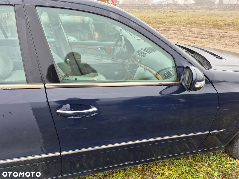 Drzwi Kompletne Prawy Przód Mercedes E W211 904 - 1