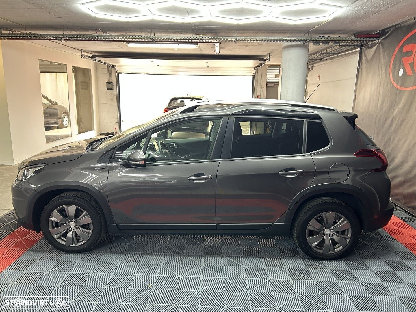 Peugeot 2008 1.2 PureTech Style - 5