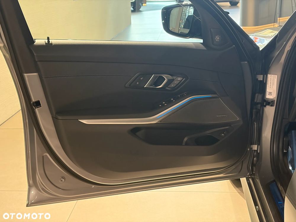 BMW Seria 3 M340i xDrive mHEV sport - 15