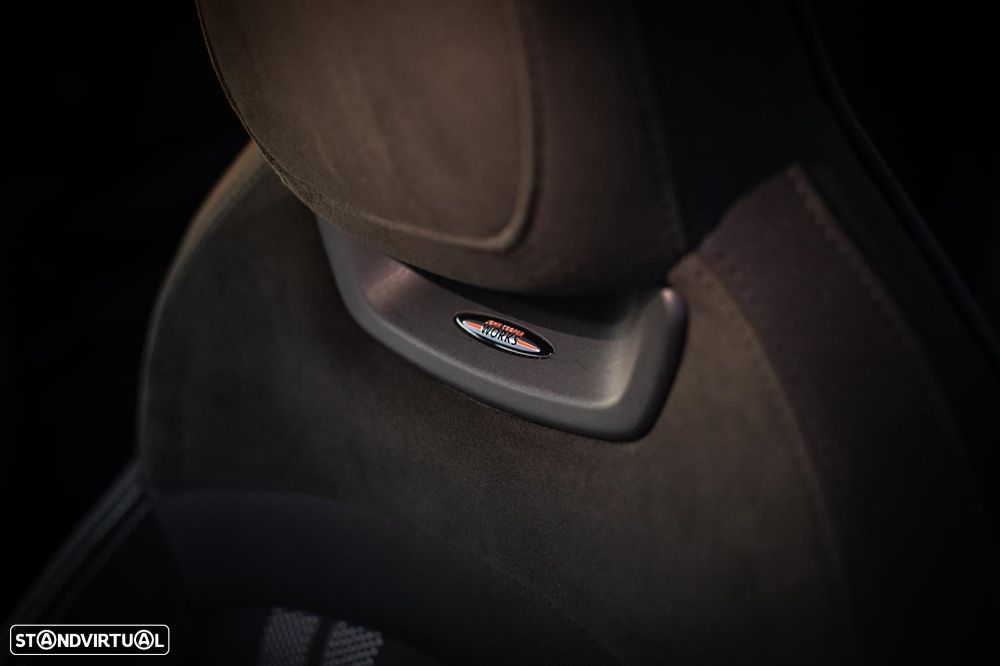 MINI 3 Portas John Cooper Works Auto Desportiva - 9