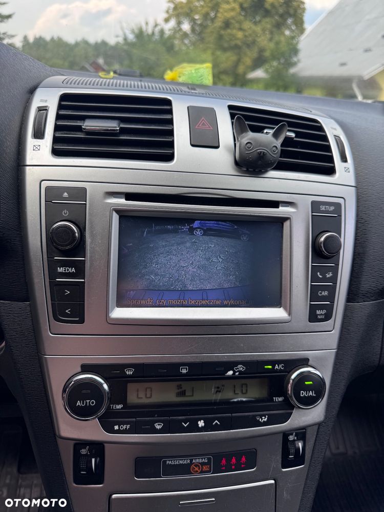 Toyota Avensis 2.0 D-4D Active - 10