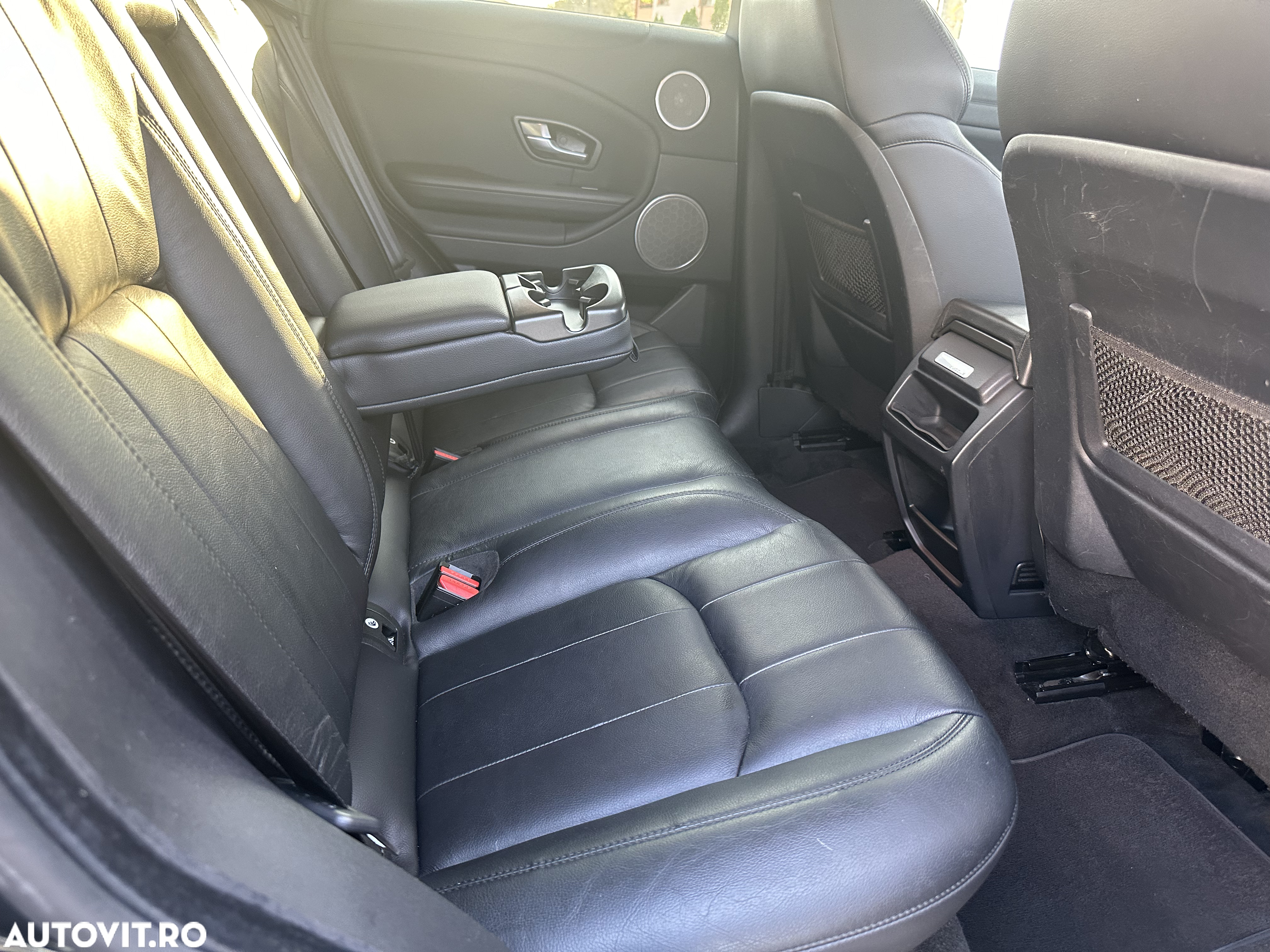Land Rover Range Rover Evoque - 38