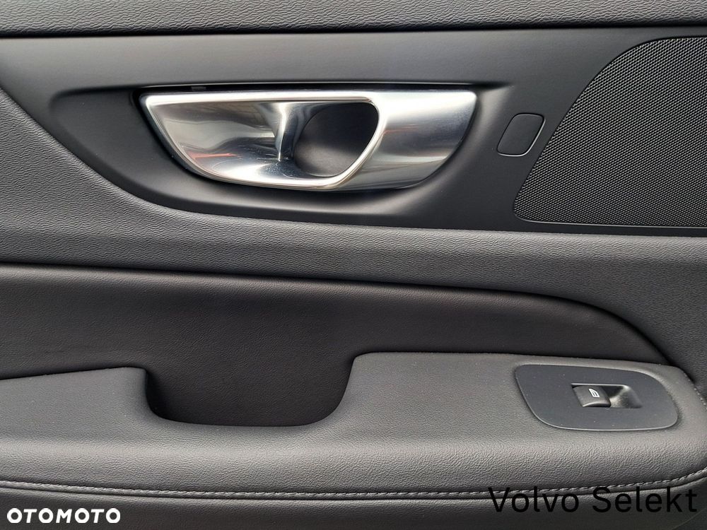 Volvo V60 Cross Country - 27