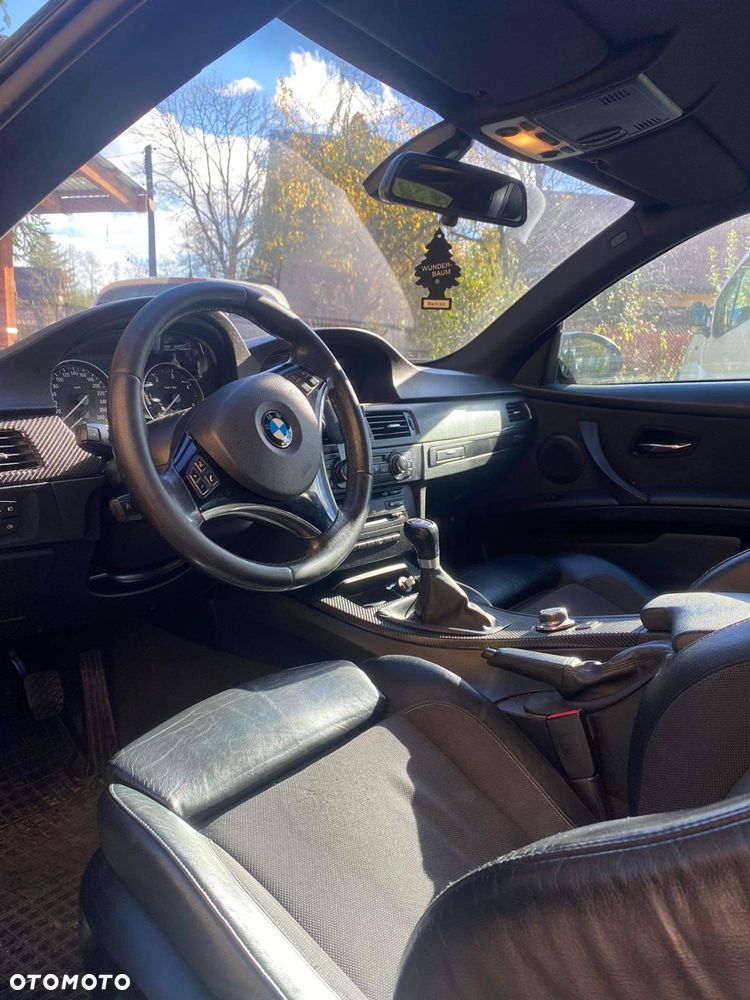 BMW Seria 3 330d xDrive - 17