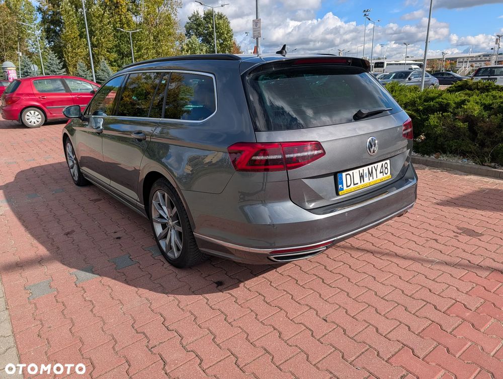 Volkswagen Passat - 20