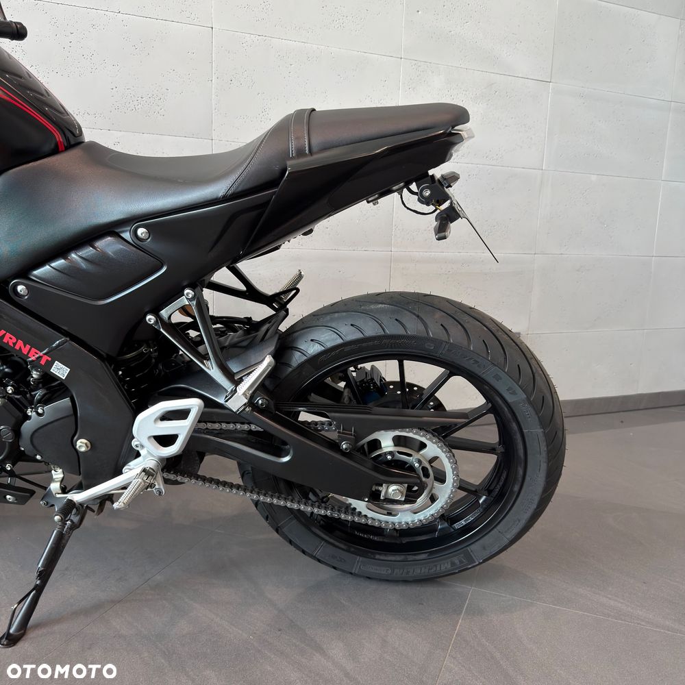 Yamaha MT - 13