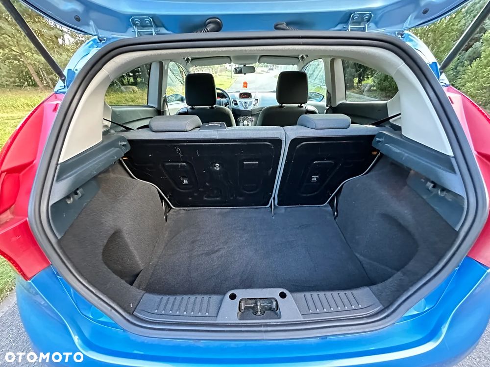 Ford Fiesta 1.25 Ghia - 21