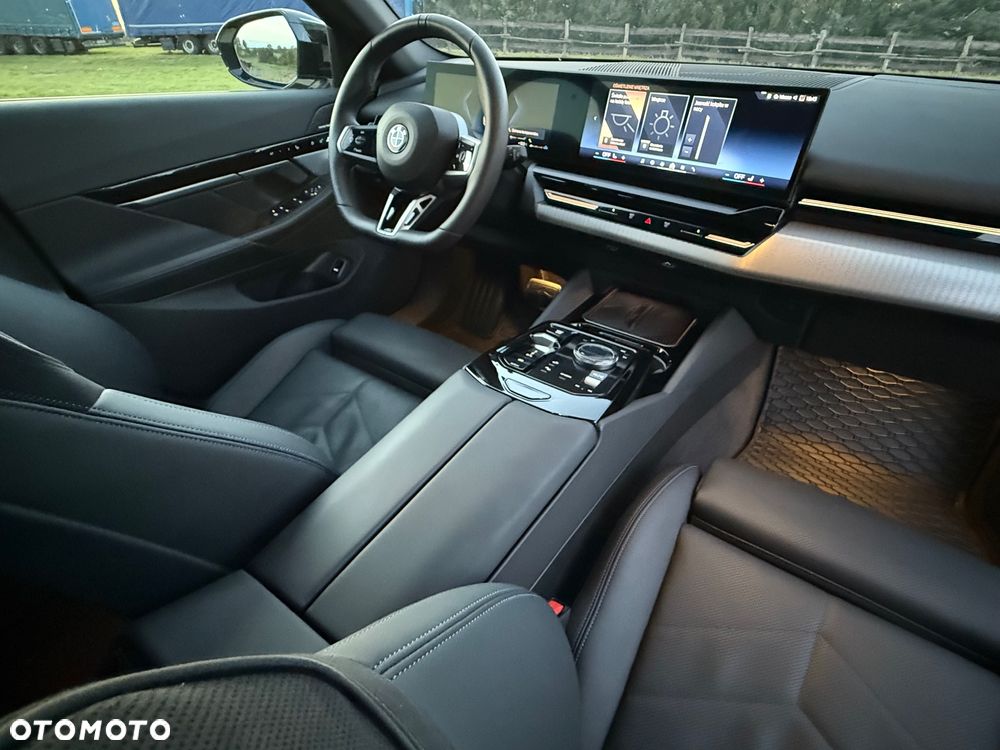BMW Seria 5 520d - 13