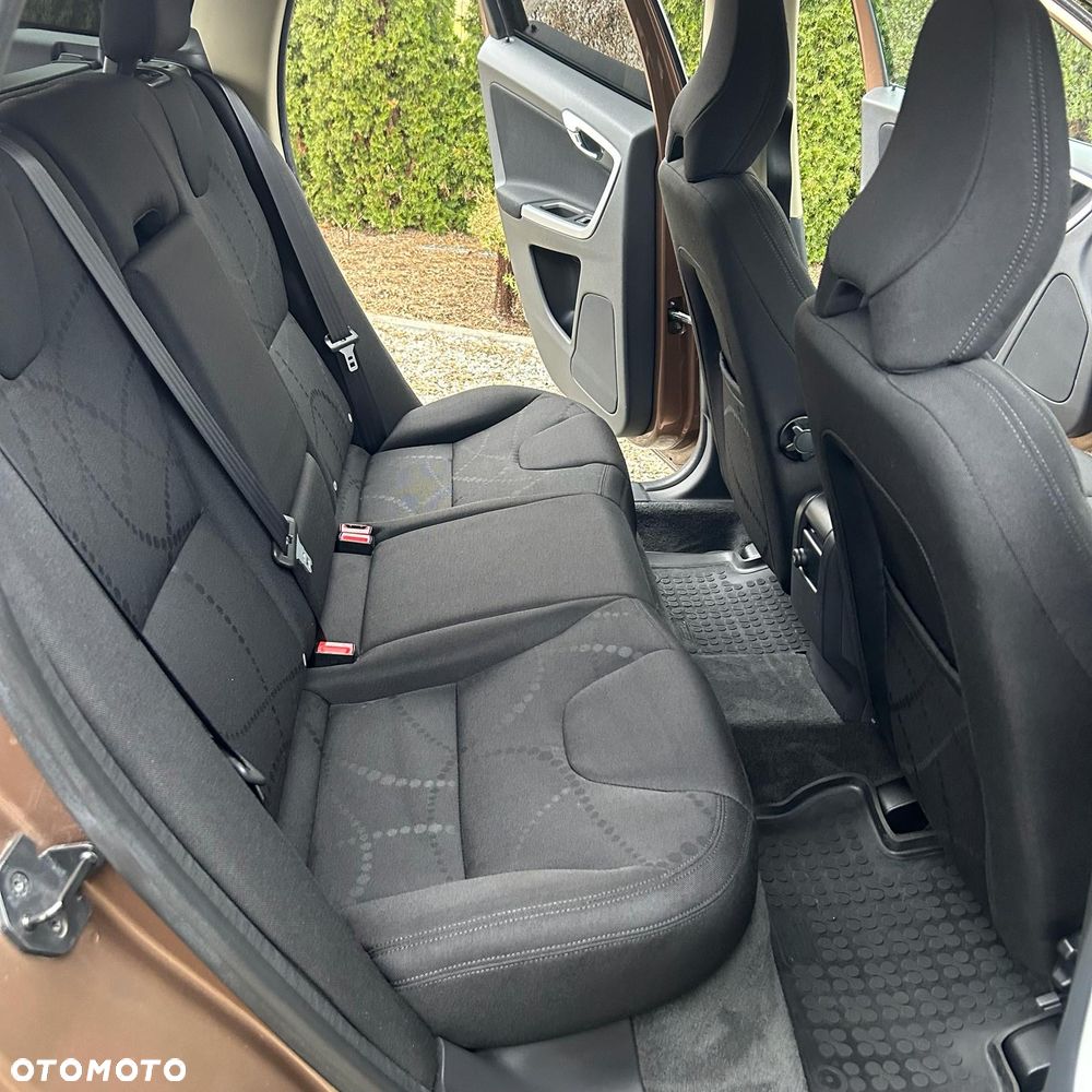 Volvo XC 60 D3 AWD Kinetic - 13