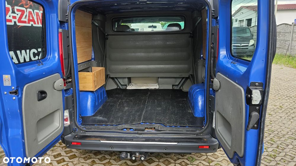 Renault Trafic - 8