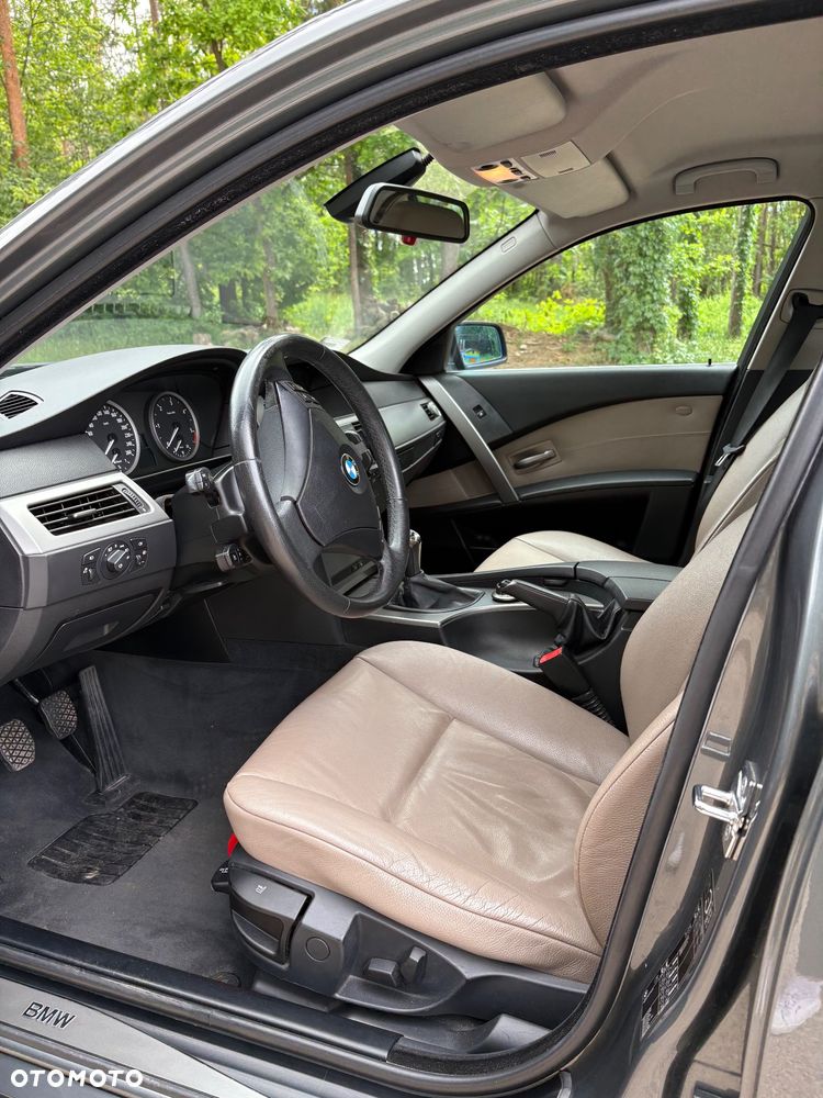 BMW Seria 5 520d - 7
