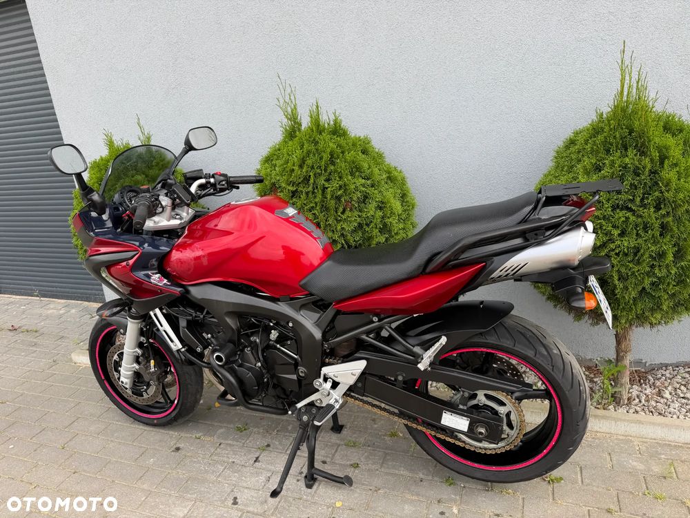 Yamaha FZ - 9
