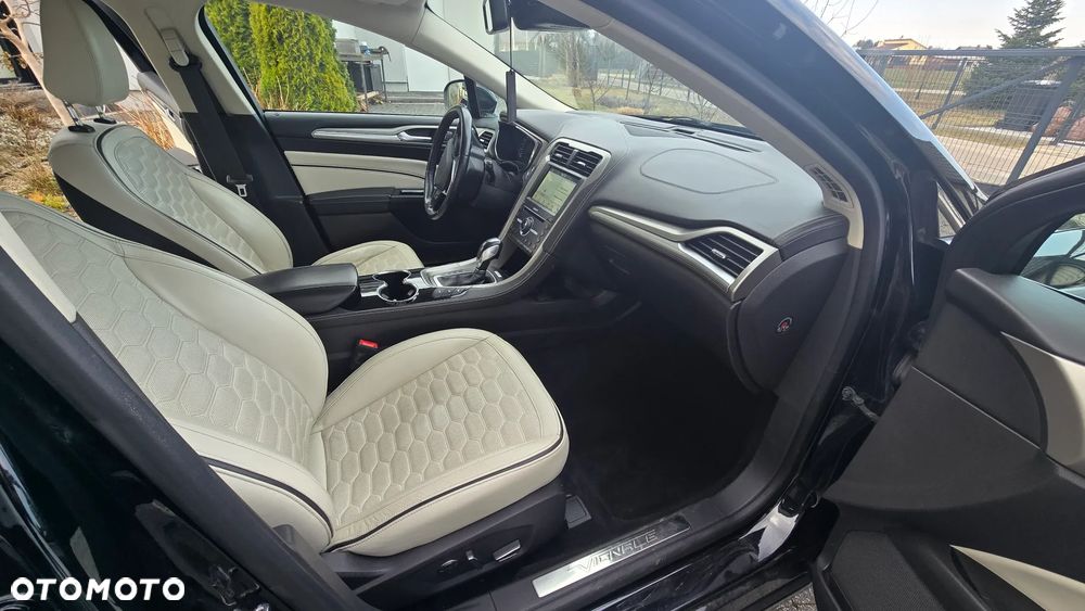 Ford Mondeo - 13
