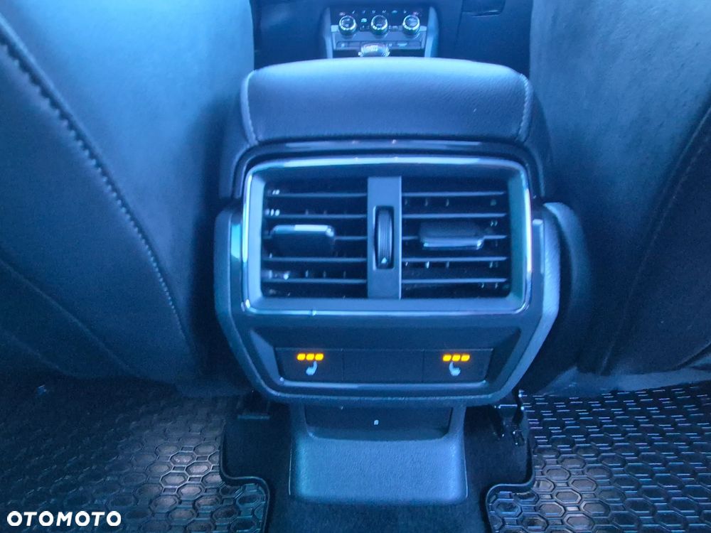 Skoda Karoq 2.0 TDI 4x4 DSG Selection - 33