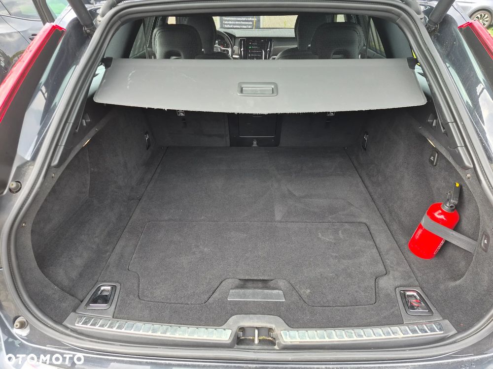 Volvo V90 D5 SCR AWD Momentum Pro - 12
