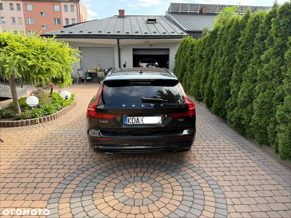Volvo V60 T6 AWD Plug-In Hybrid Ultra Dark - 6