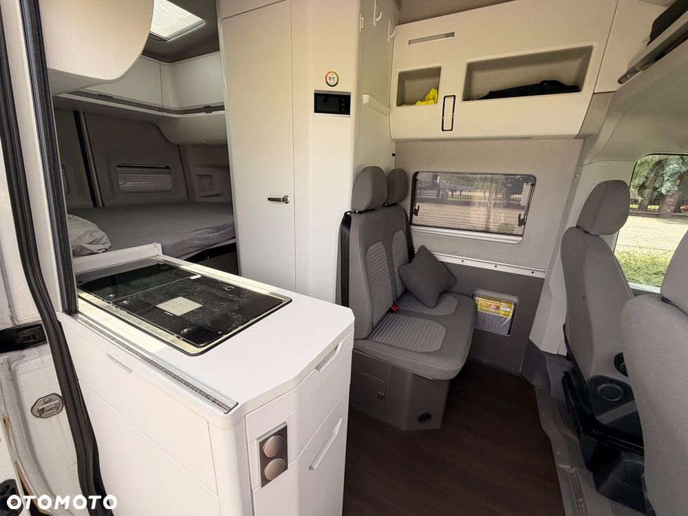 Volkswagen CRAFTER GRAND CALIFORNIA 600 - 17