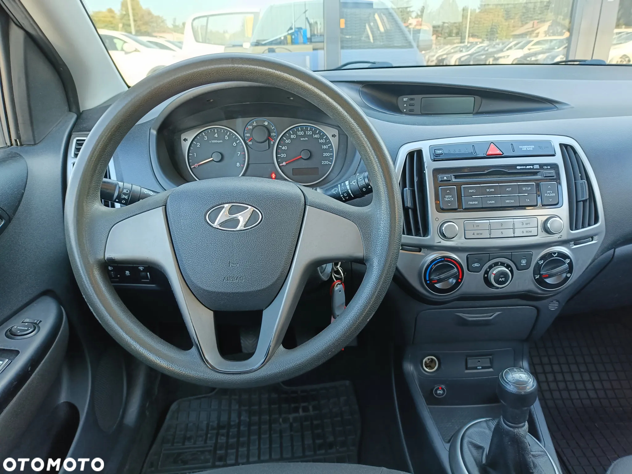 Hyundai i20 - 13
