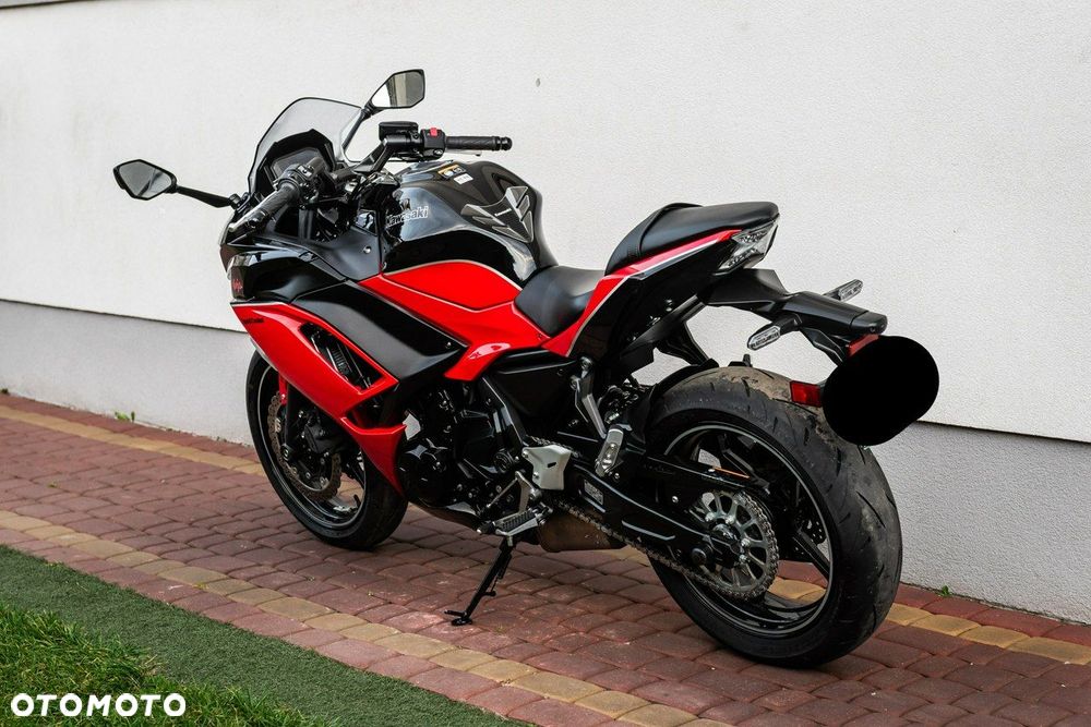 Kawasaki Ninja - 4