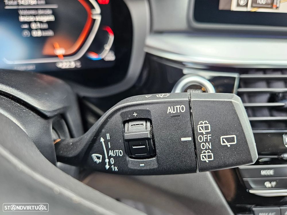 BMW 520 d Line Luxury Auto - 29