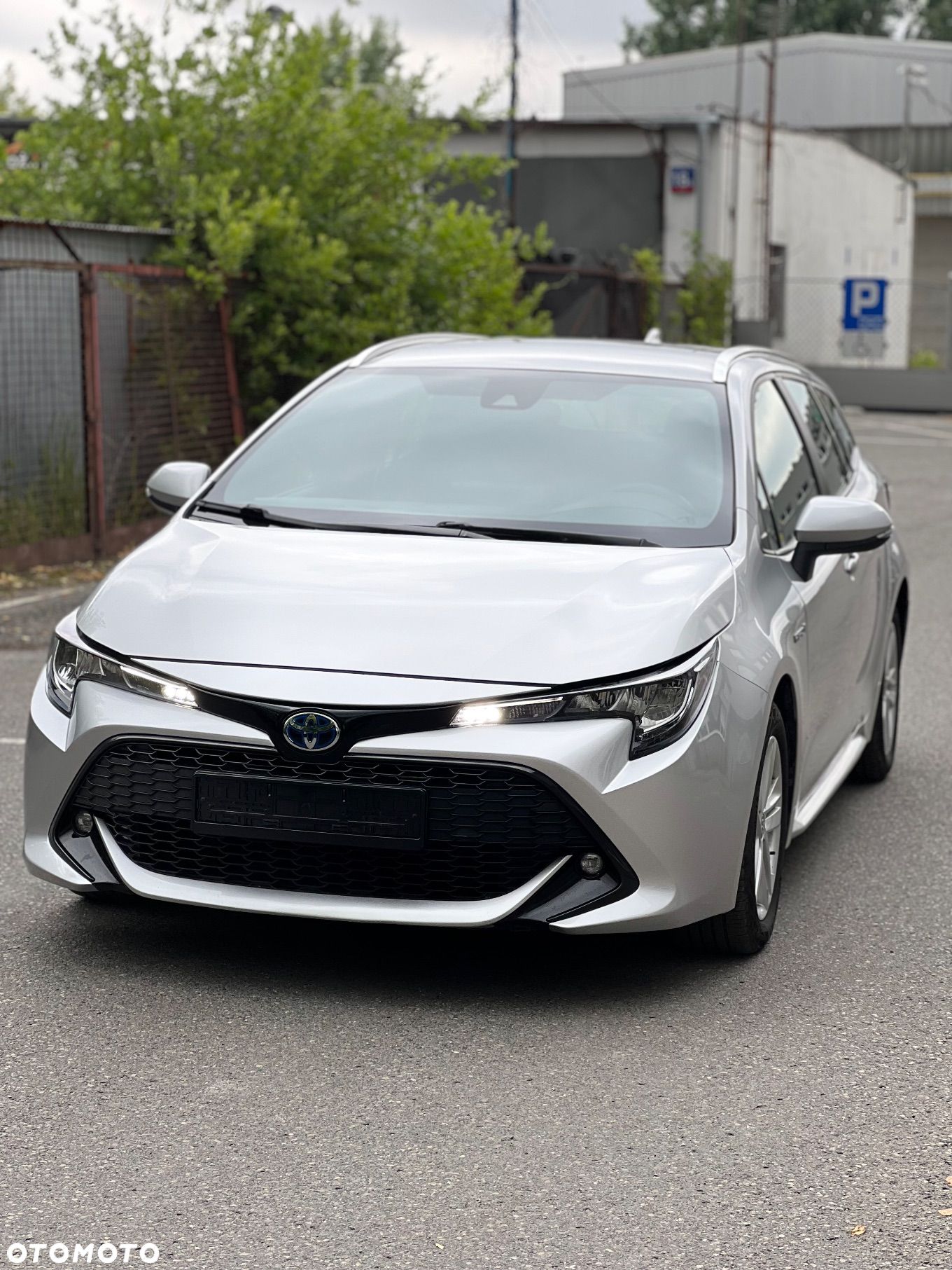Toyota Corolla 1.8 Hybrid Touring Sports - 1