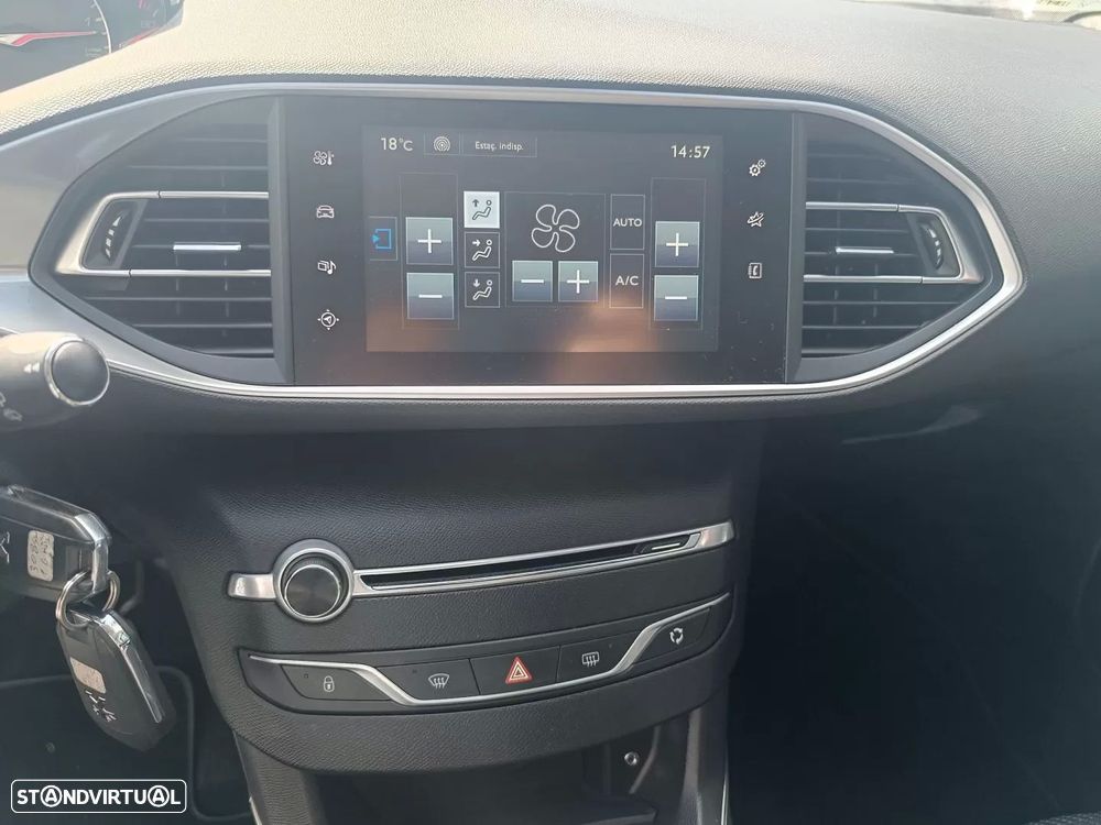 Peugeot 308 SW 1.6 BlueHDi Allure - 21