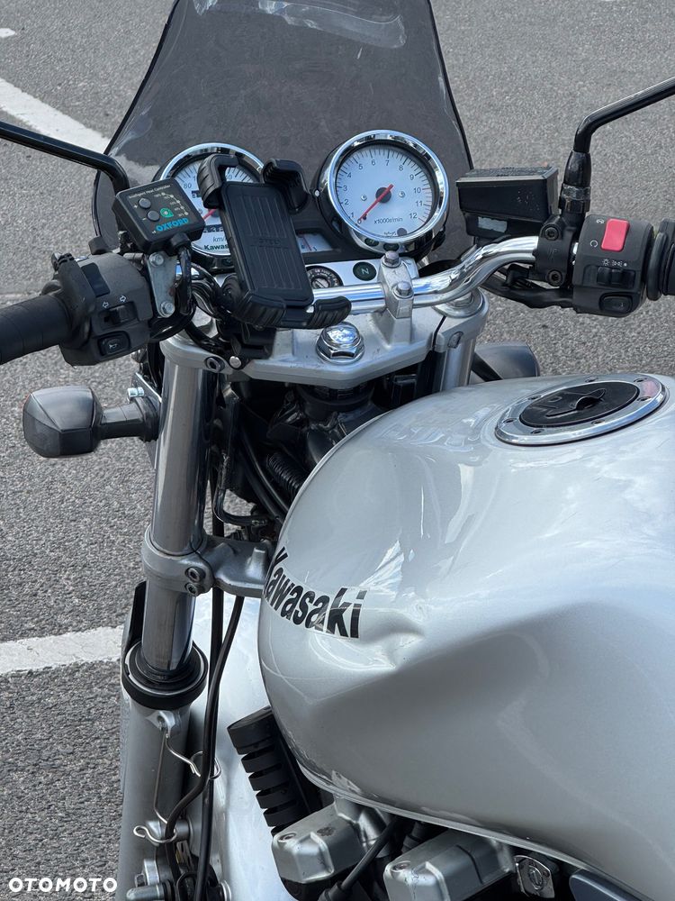 Kawasaki ZR - 16