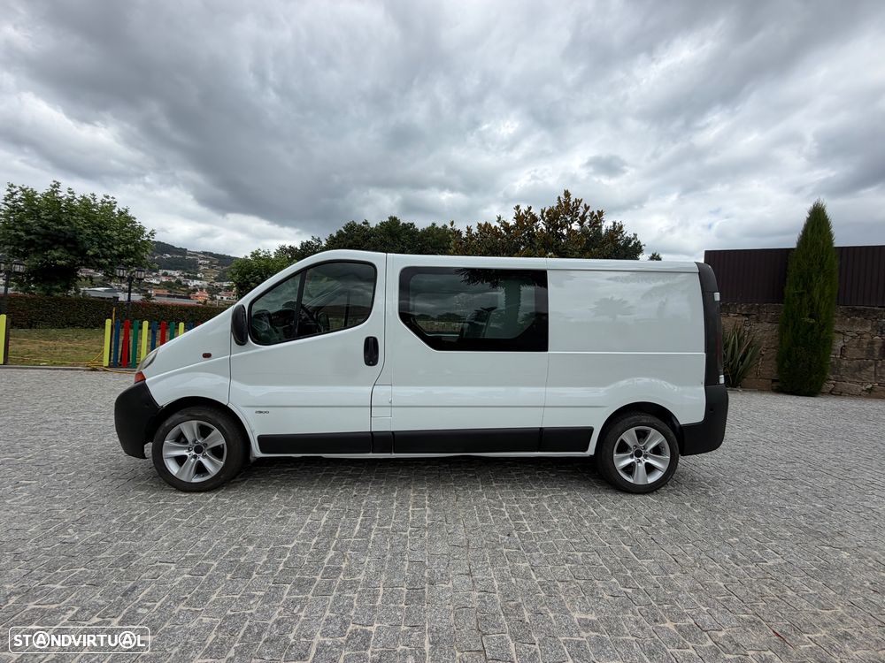 Opel Vivaro 1.9 Di L2 H1 - 17