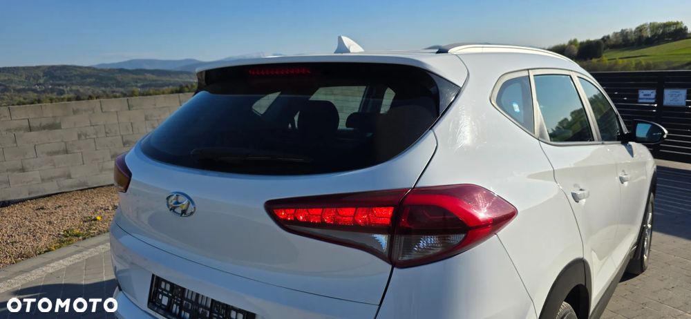 Hyundai Tucson 2.0 CRDi 4WD Automatik Advantage - 6