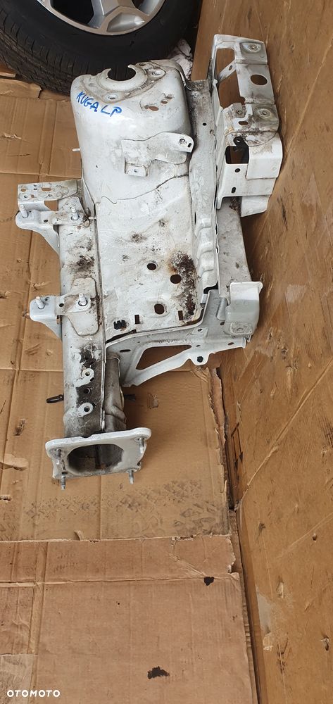 Ćwiartka podłużnica lewa przednia lewy przód Ford Kuga MK2 - 3