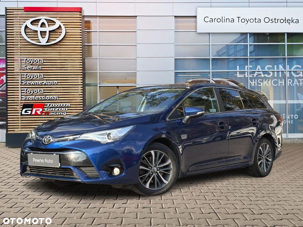 Toyota Avensis 2.0 D-4D Premium - 2