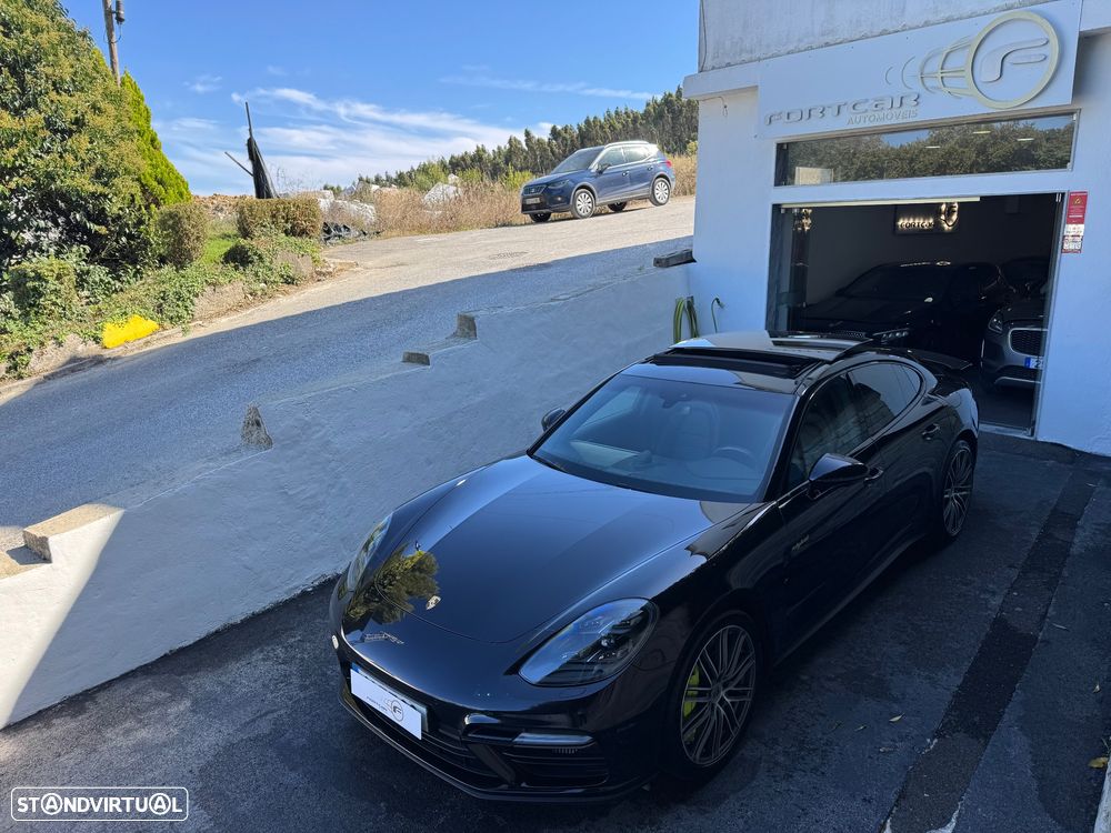 Porsche Panamera - 12