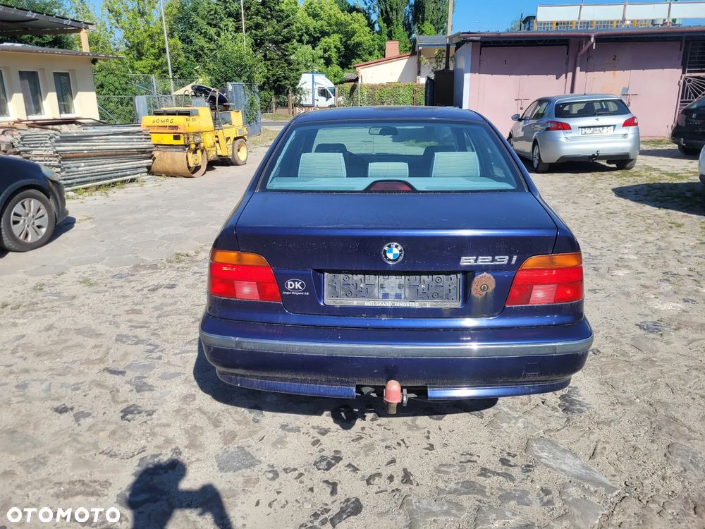 BMW Seria 5 523i - 21