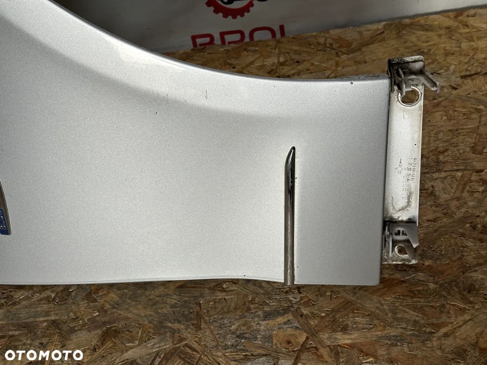 BŁOTNIK PRZEDNI PRAWY MERCEDES E-KLASA W212  775 - 4